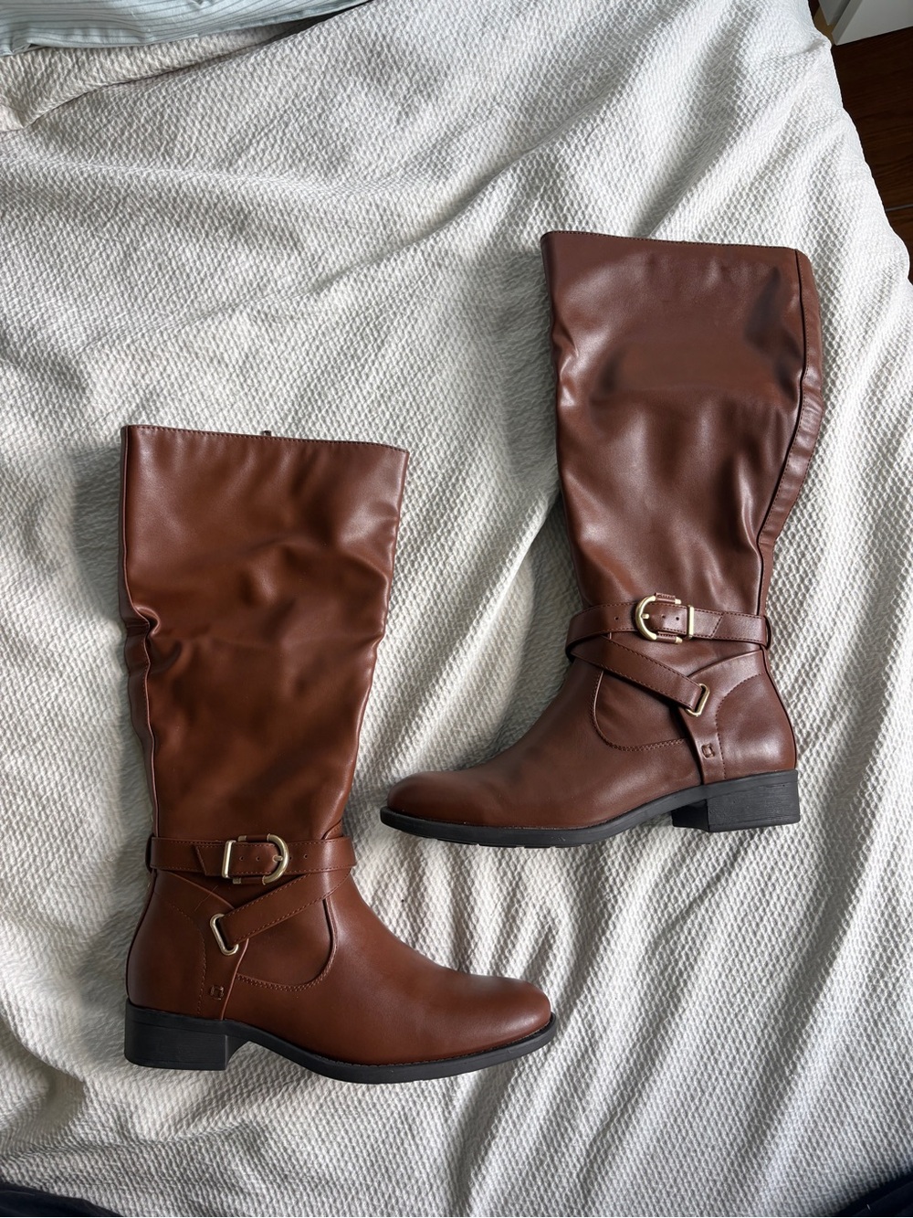 NIB G.H. Bass Brown Leather Boots